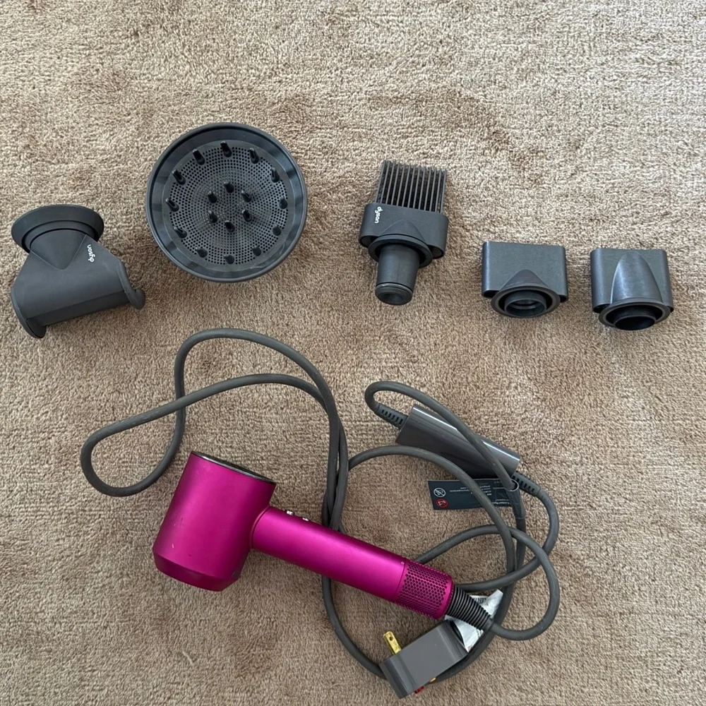 Dyson Supersonic Hair Dryer in Fuchsia with Attachments - Picture 5 of 6
